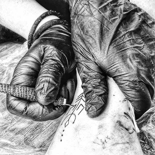 Handpoke Tattoo Rituale